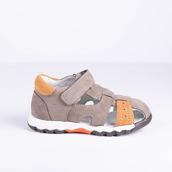 Boys Tan Leather Sandals. Size 10 - Picture 3 of 7